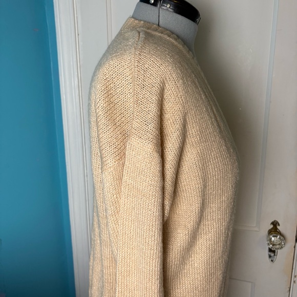 NWOT-woman’s V-neck, beige soft sweater, oversized relaxed fit UK-10-EU-38-US-6 - Picture 12 of 16